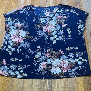 SHEIN Dark Blue Floral V-Neck short sleeve Blouse Light weight